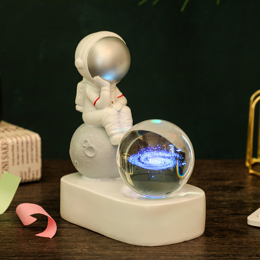 Astronaut Dream Lamp™ – 3D Crystal Ball LED Night Light